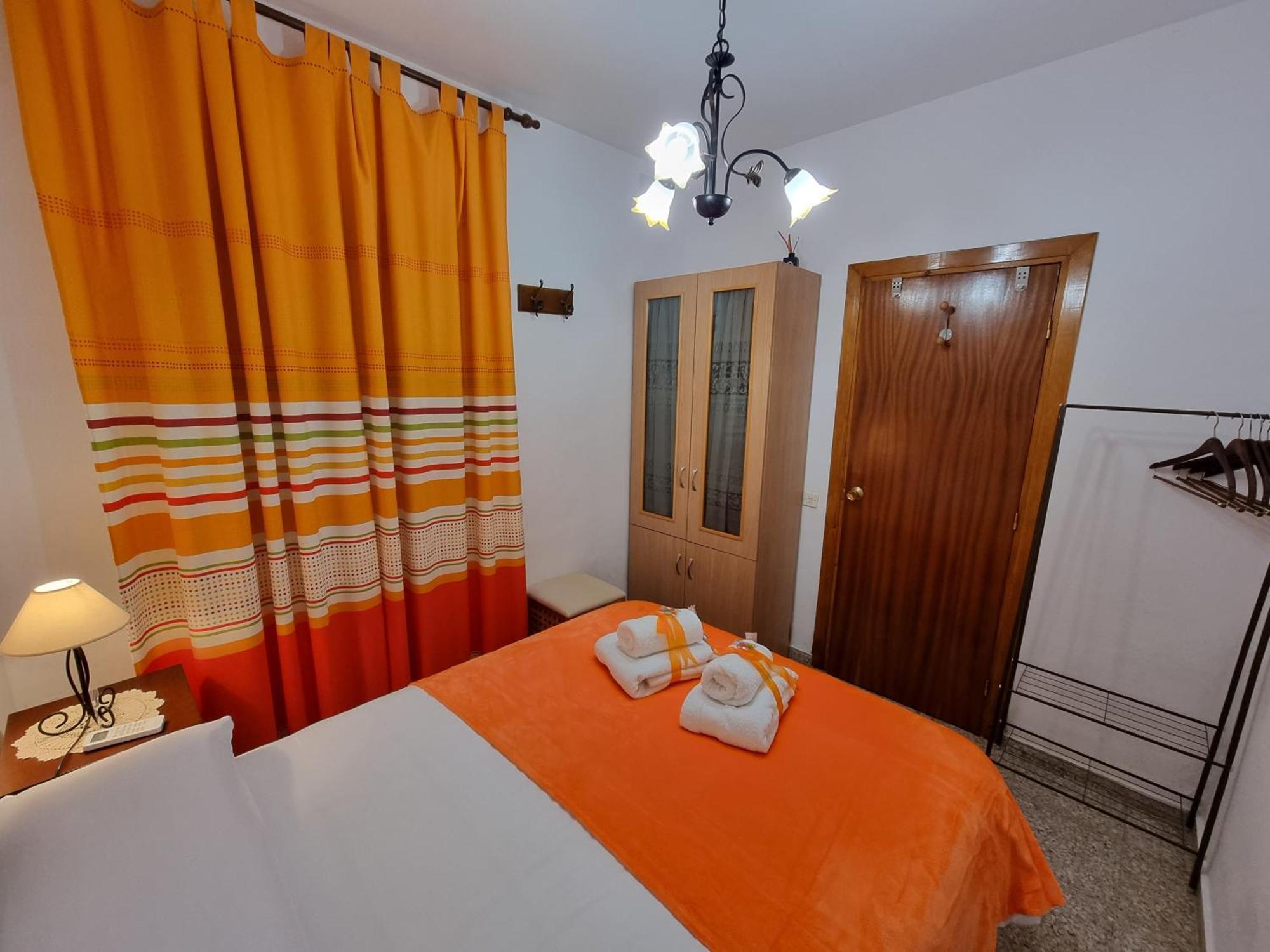 La Fuente Romana Campo-Nubes Exterior photo