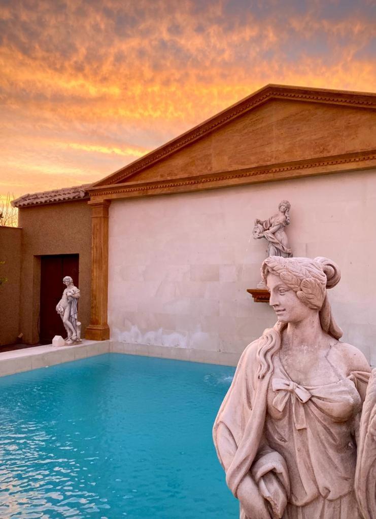 La Fuente Romana Campo-Nubes Exterior photo